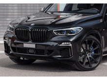 Carregar imagem no visualizador da galeria, BMW G05 X5 Kidney Grille Gloss Black New Twin Bar Design Models from 2019 onwards