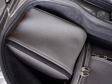 Carica l&#39;immagine nel visualizzatore di Gallery, Aston Martin Vantage V8 Luggage Baggage Bag Case Set Roadster Bag