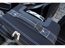 Laden Sie das Bild in den Galerie-Viewer, Mercedes E-Klasse Cabriolet Roadster Taschenset A238