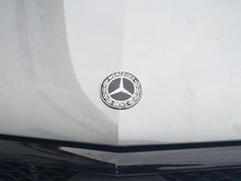 画像をギャラリービューアに読み込む, Mercedes black bonnet emblem badge logo