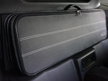 Laden Sie das Bild in den Galerie-Viewer, Lamborghini Huracan Baggage Set