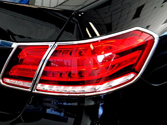 W212 E-Klasse Chrom Rückleuchtenumrandung Set Limousine Limousine Modelle ab 04/2013