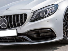 Load image into Gallery viewer, Mercedes AMG C63 Facelift Lower Grill Air Intake Set only for AMG C63
