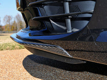 Carica l&#39;immagine nel visualizzatore di Gallery, Porsche 991 Carrera Carbon Fiber Front Lip