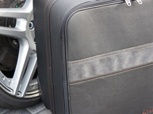 Carregar imagem no visualizador da galeria, Ferrari California Interior Luggage Set Roadster bag