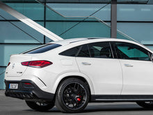 Carica l&#39;immagine nel visualizzatore di Gallery, AMG GLE63 Coupe Diffuser and Tailpipe package in Night Package Black or Chrome