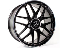 Charger l&#39;image dans la galerie, AMG Edition Alloy Wheel Centre Caps in Matt Black ONLY FOR AMG FORGED ALLOY WHEELS